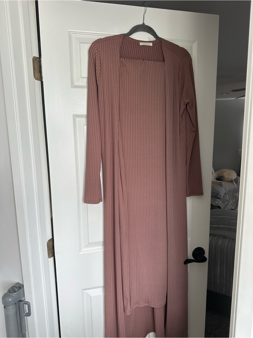 Mocha Ribbed Sleeveless Dress Cardigan Maternity Set - Picture 3 of 5